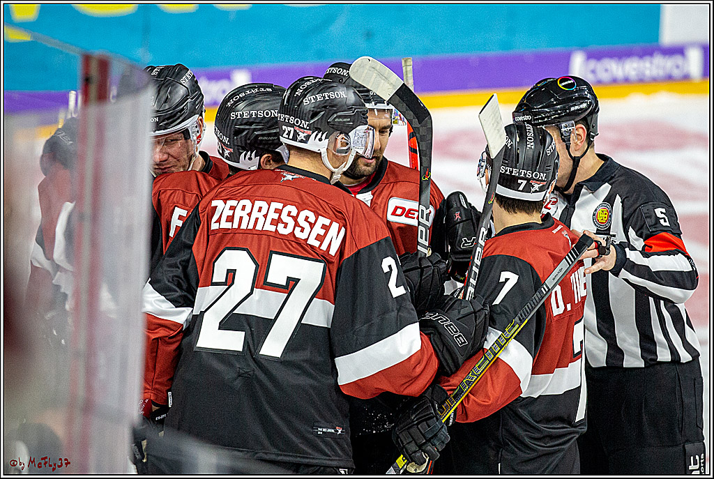 DEL; Koelner Haie - Iserlohn Roosters; Koeln, 01.12.2019